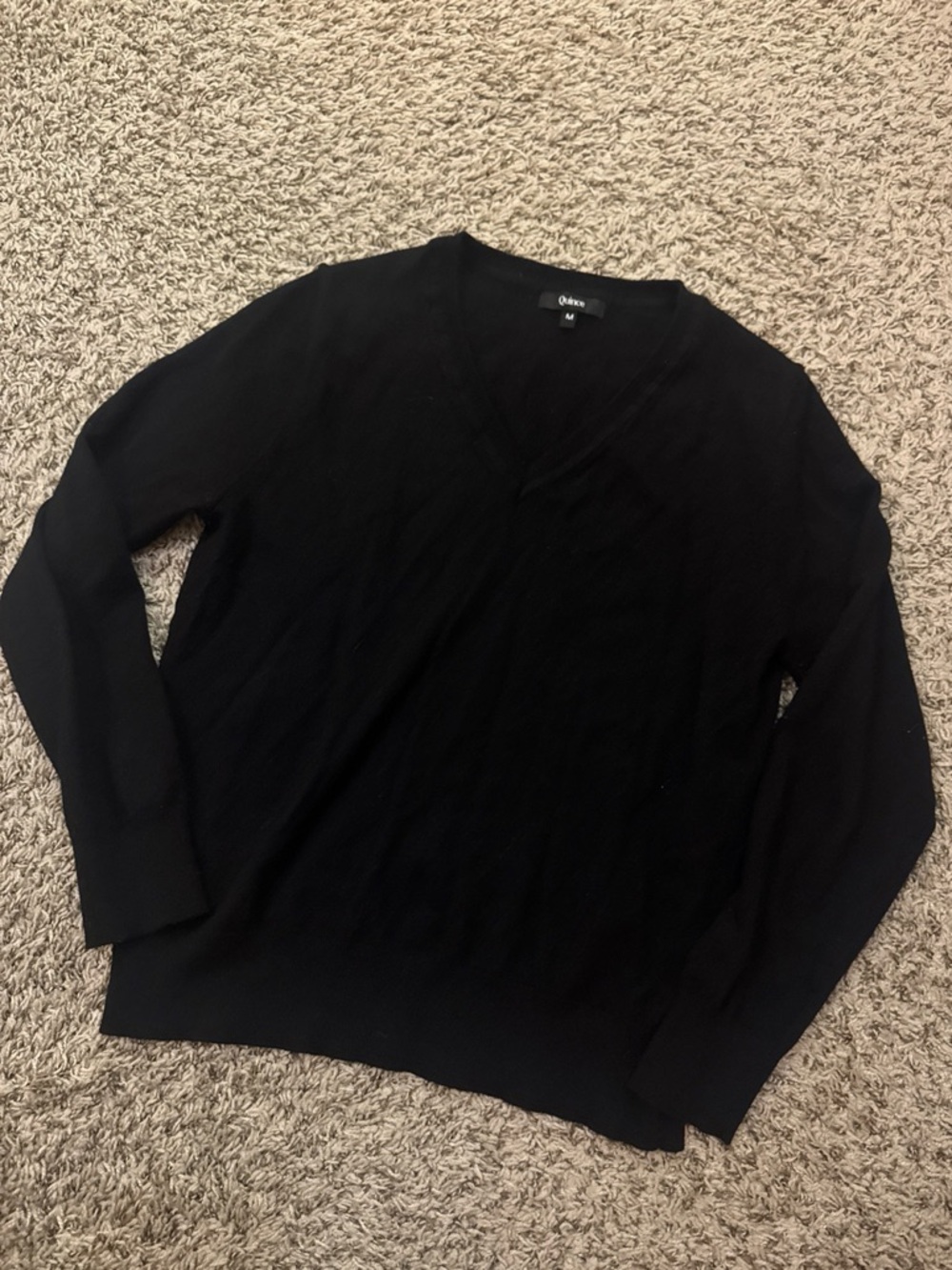 Quince 100% Merino Wool Women’s V-Neck Sweater Black Medium